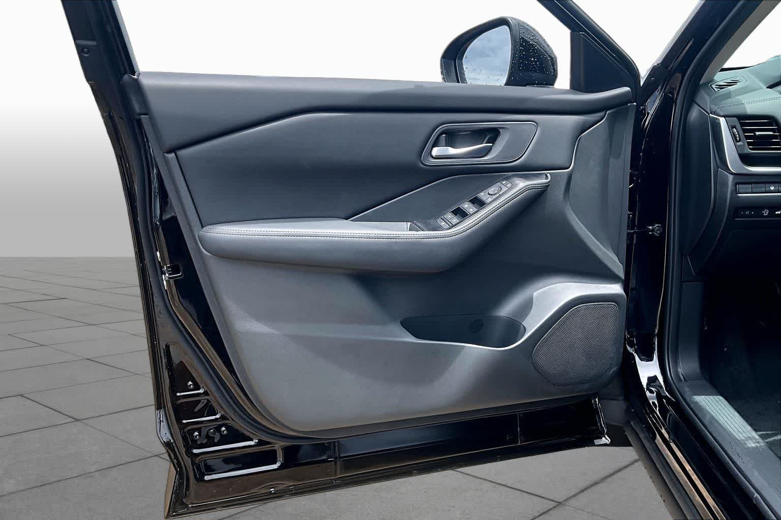 New 2026 Super Black Nissan SV image 16