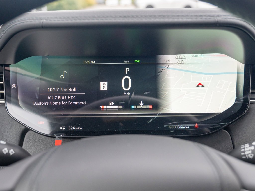 New 2026 Carpathian Grey Land Rover SE image 13