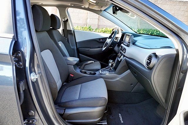 Used 2020 Gray Hyundai SEL Plus image 10