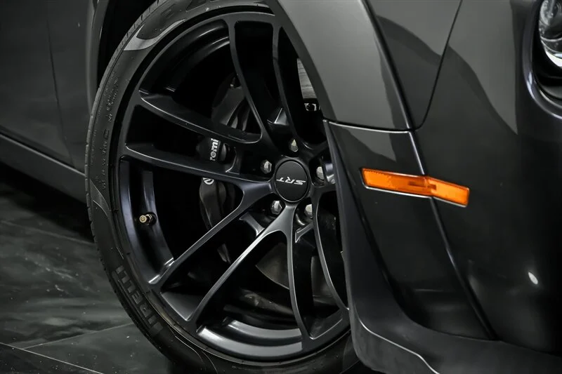 Used 2020 Granite Pearl Coat Dodge SRT Hellcat Redeye image 3