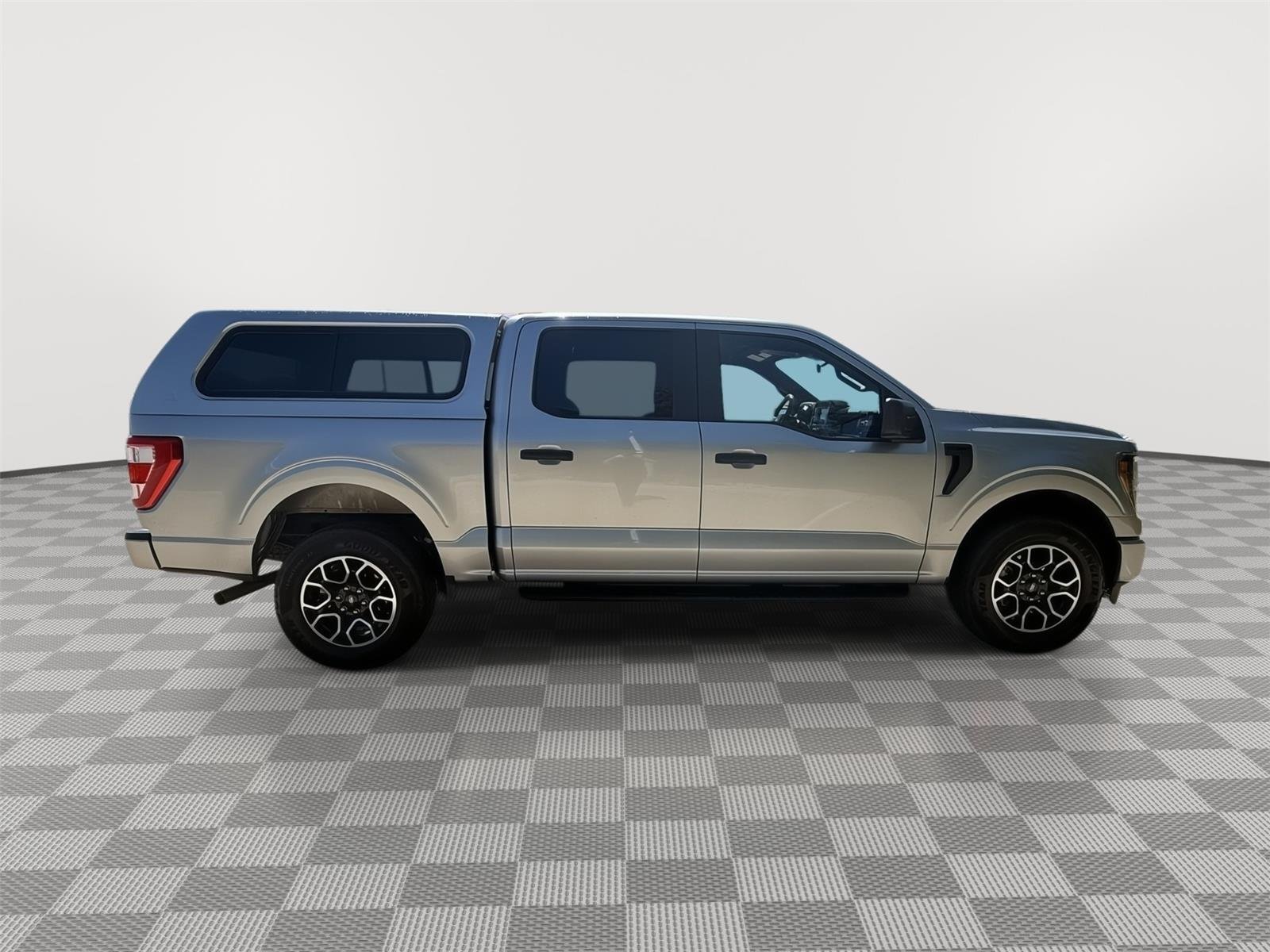 Certified Used 2023 Iconic Silver Ford XL image 6