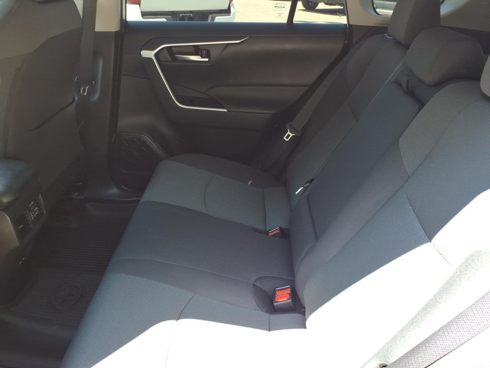 Used 2025 Silver Sky Metallic Toyota XLE image 21