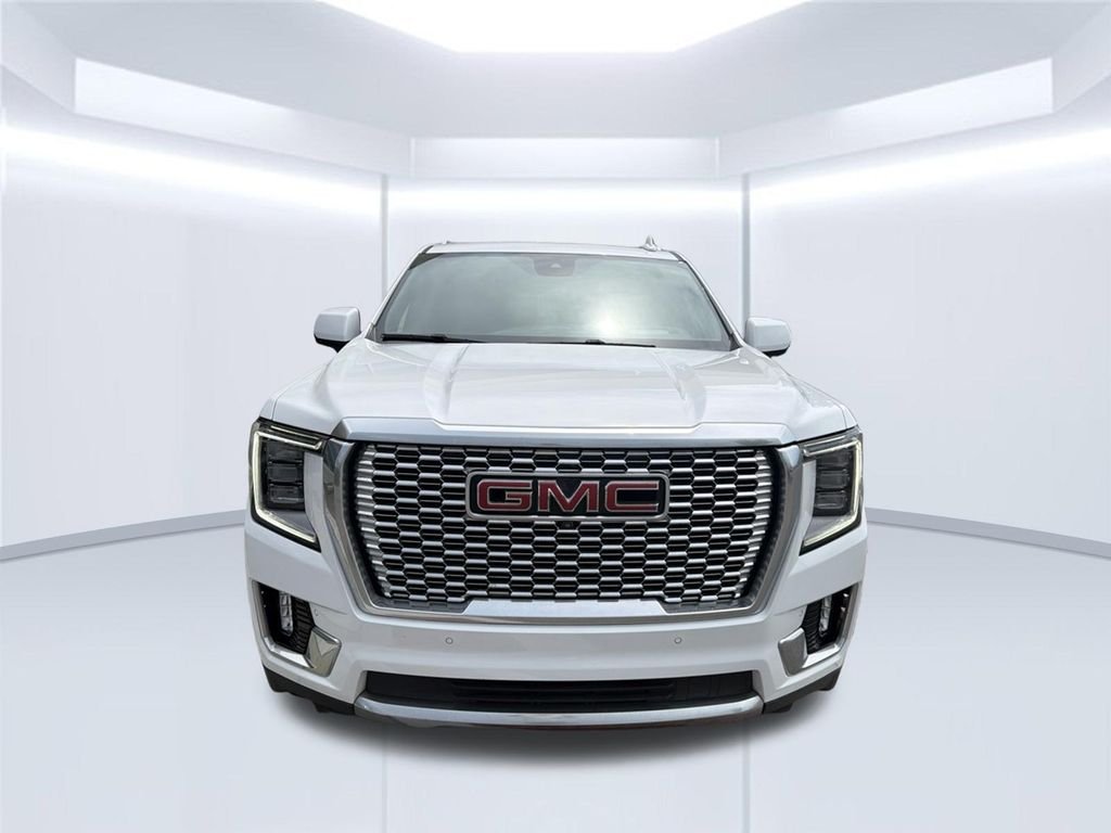 Used 2023 White GMC Denali image 2