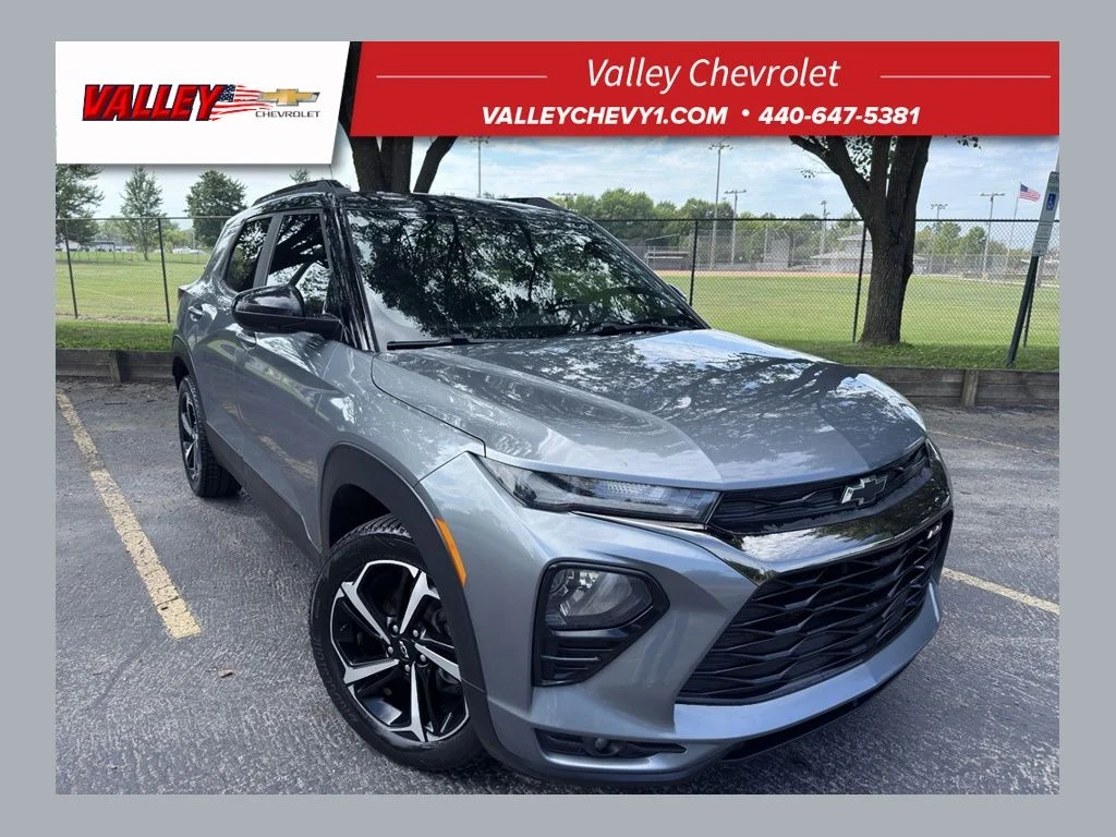 Used 2021 Gray Chevrolet RS image 1