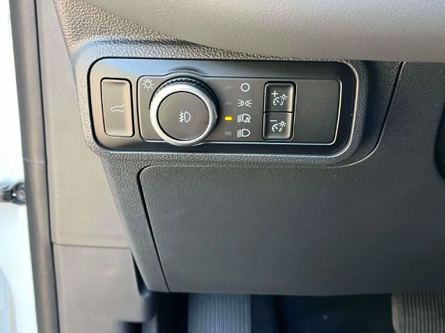 New 2026 Star White Metallic Tri-Coat Ford Active image 26