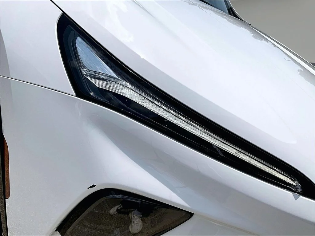 Used 2026 White Buick Sport Touring image 32
