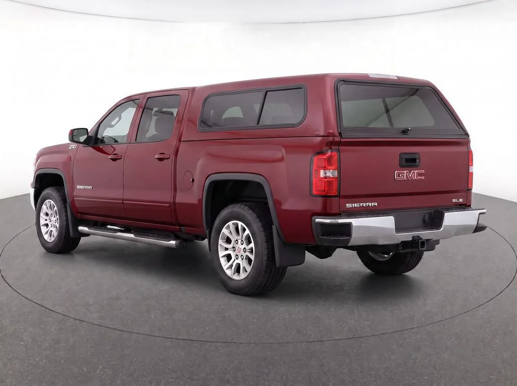 Used 2015 SONOMA RED METALLIC GMC SLE image 3