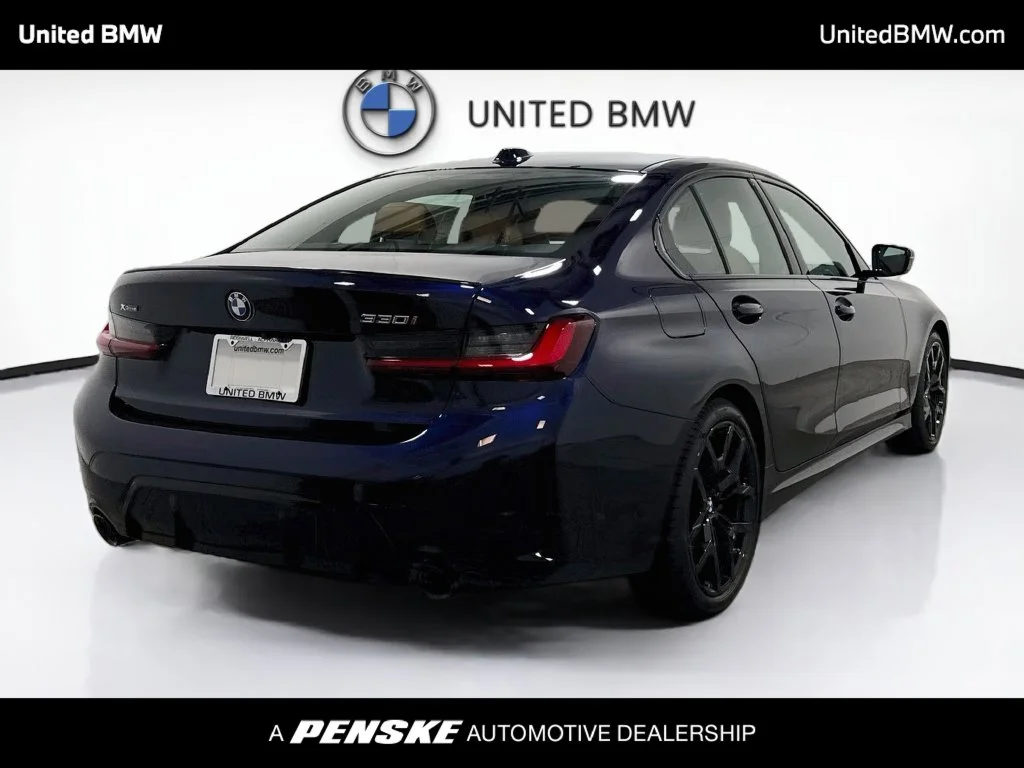 New 2026 Tanzanite Blue II Metallic BMW 330i xDrive image 5