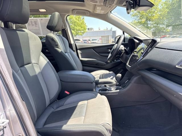Used 2025 Silver Subaru Onyx Edition image 17
