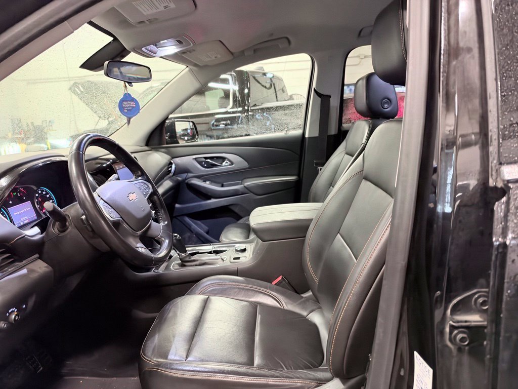 Used 2020 Black Chevrolet 3LT image 12
