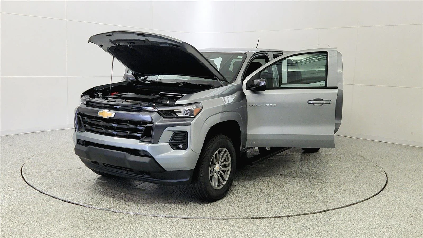 2026 Chevrolet Colorado LT - Photo 10