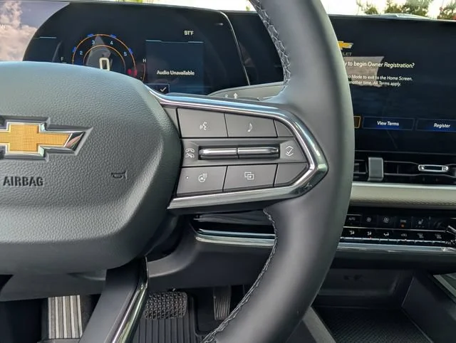 New 2027 Mosaic Black Metallic Chevrolet LT image 17