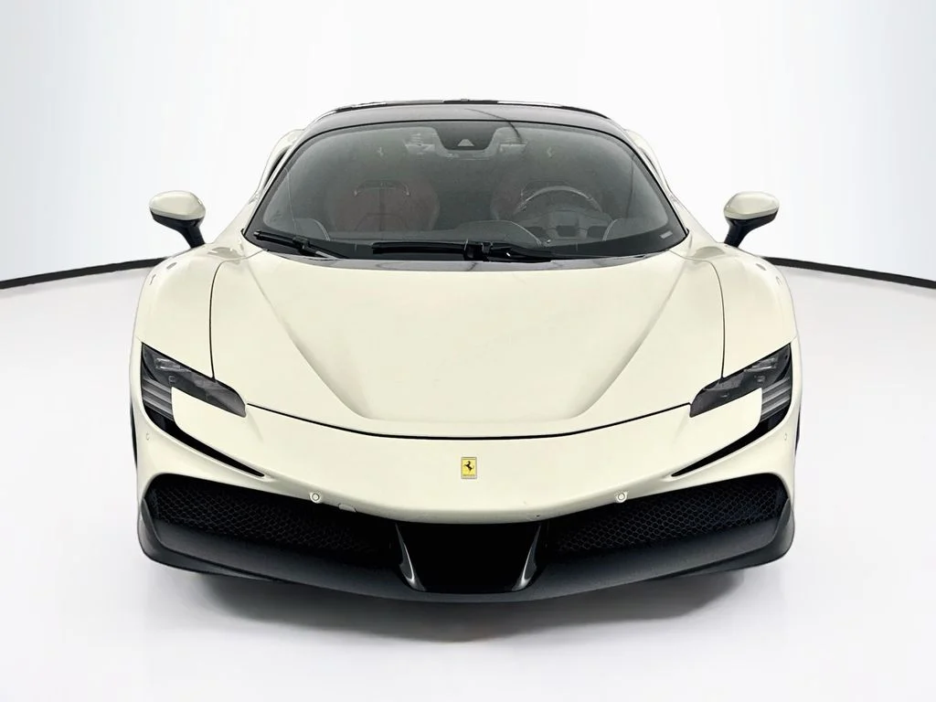 Used 2022 Bianco Avus Ferrari Base image 2