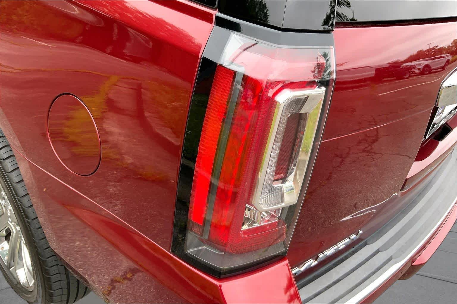 Used 2017 Crimson Red Tintcoat GMC Denali image 28