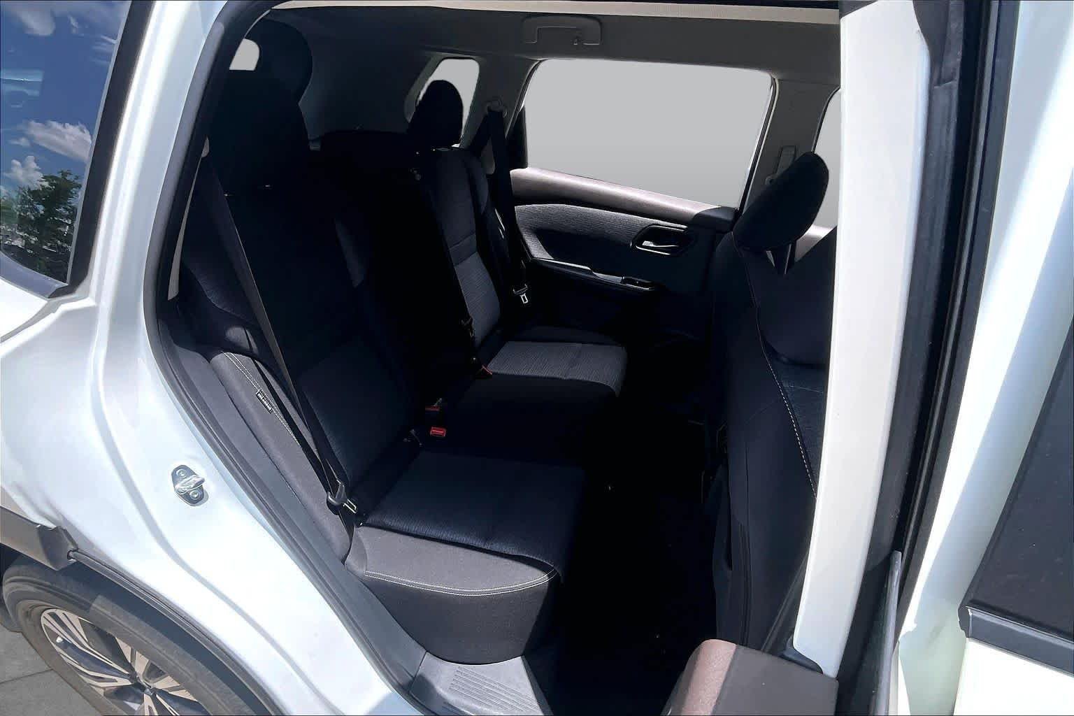 Used 2023 Pearl White Tricoat Nissan SV image 20