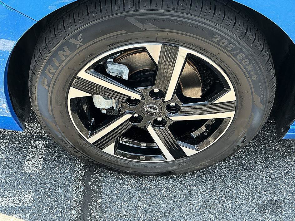 Certified Used 2024 Electric Blue Metallic Nissan SV image 9