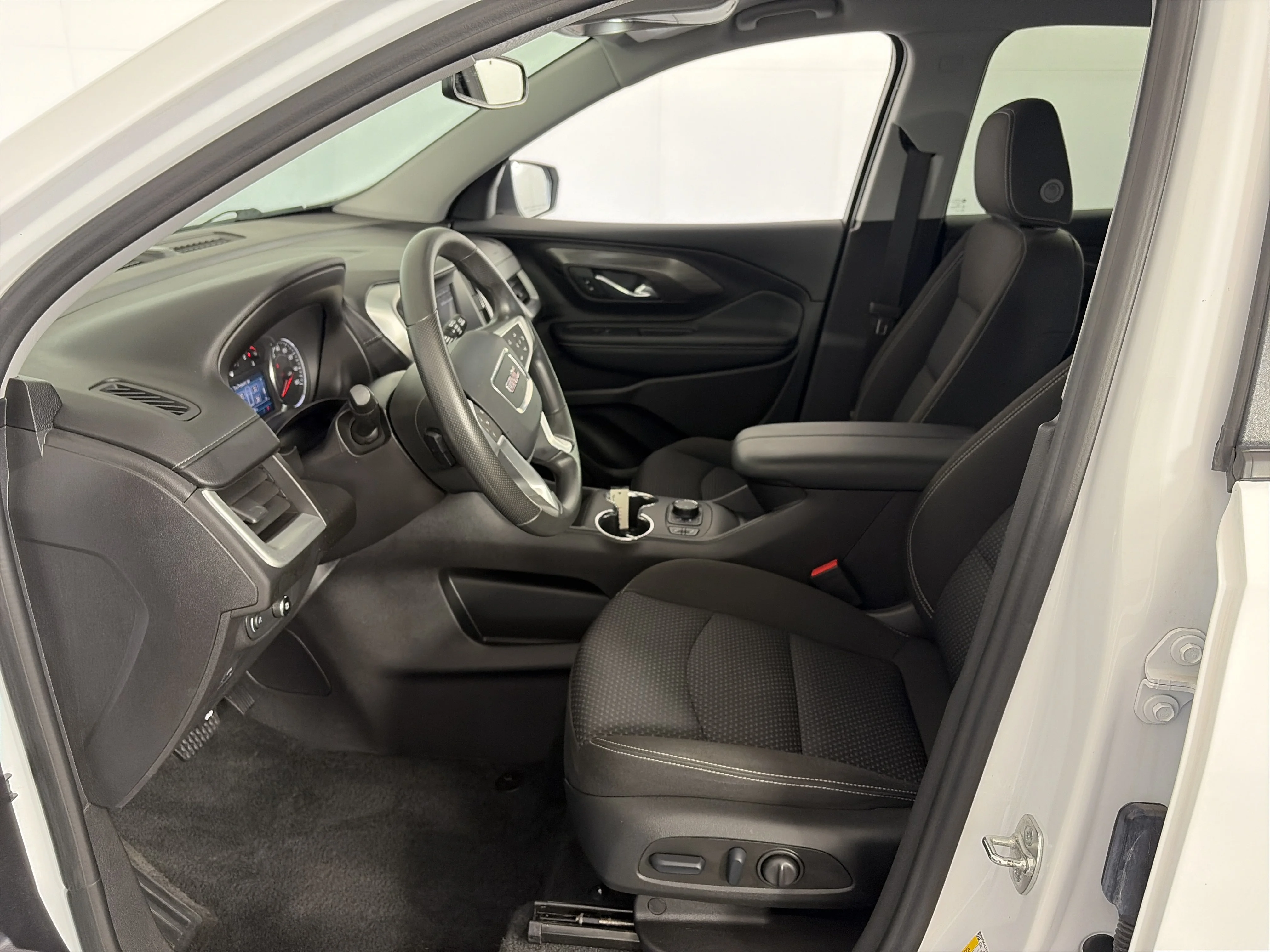 Certified Used 2024 Summit White GMC SLE image 8