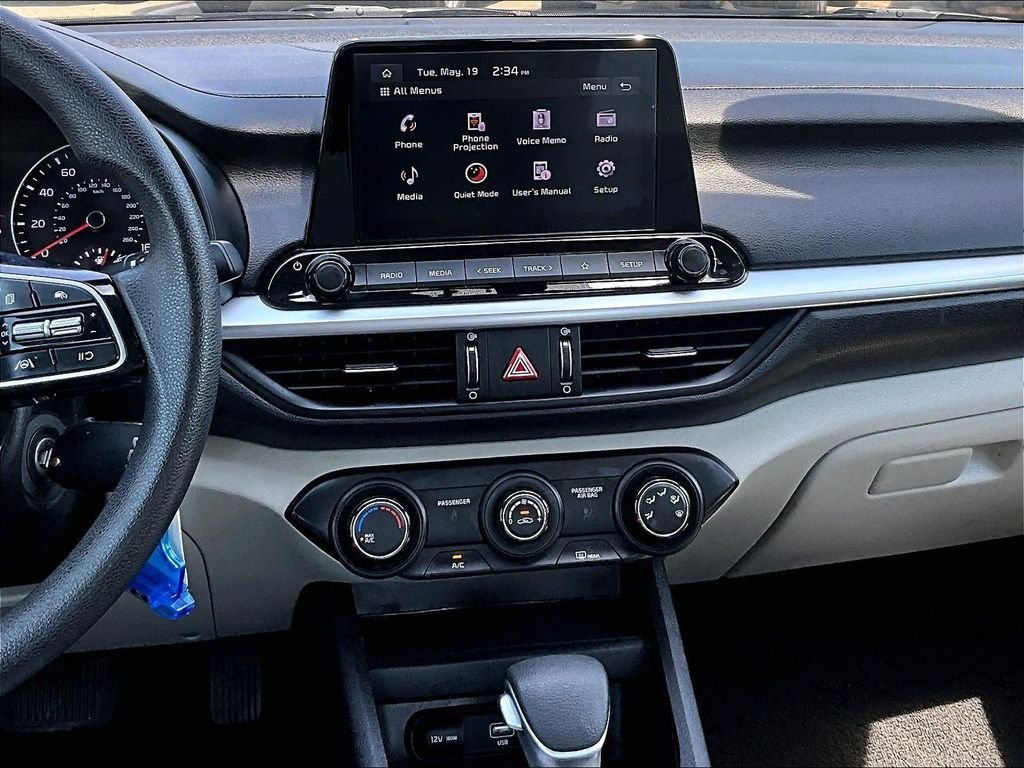 Used 2023 Gray Kia LXS image 18