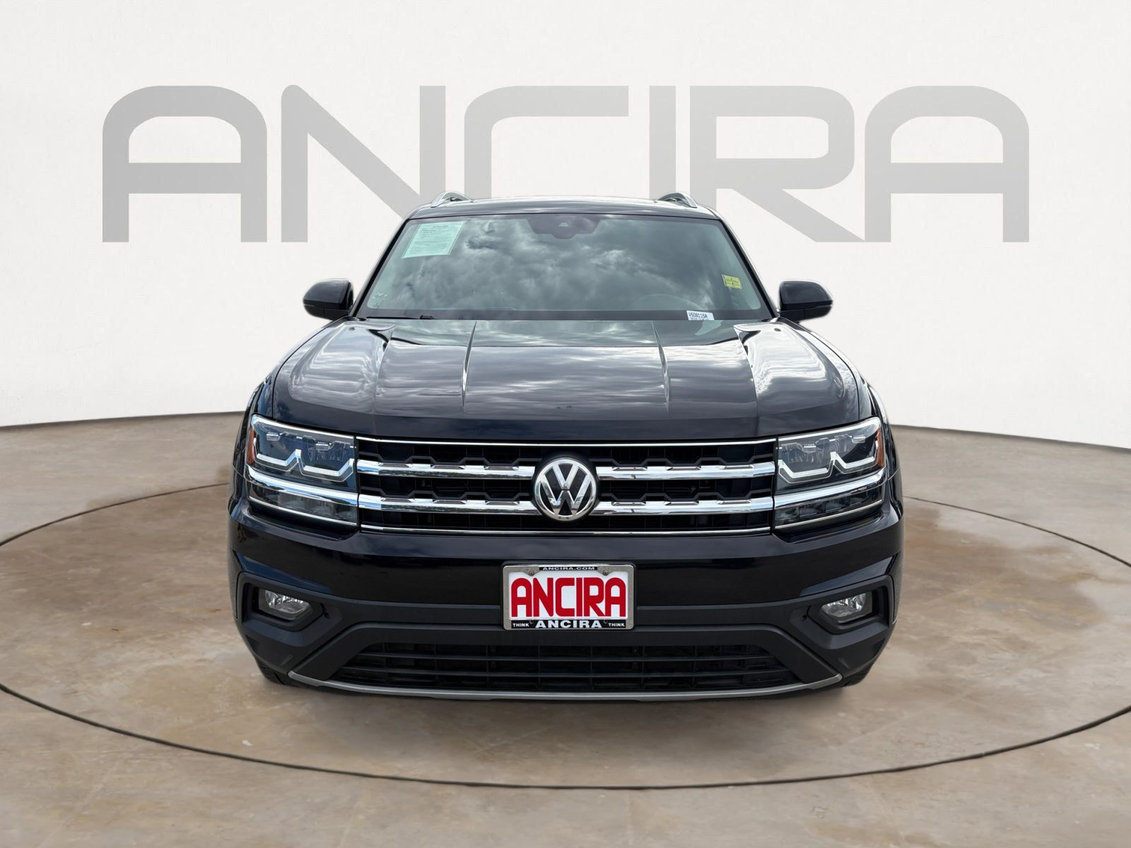 Used 2019 Deep Black Pearl Volkswagen 3.6L V6 SE w/Technology image 5