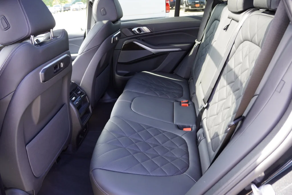 Used 2026 Black Sapphire Metallic BMW xDrive40i image 18