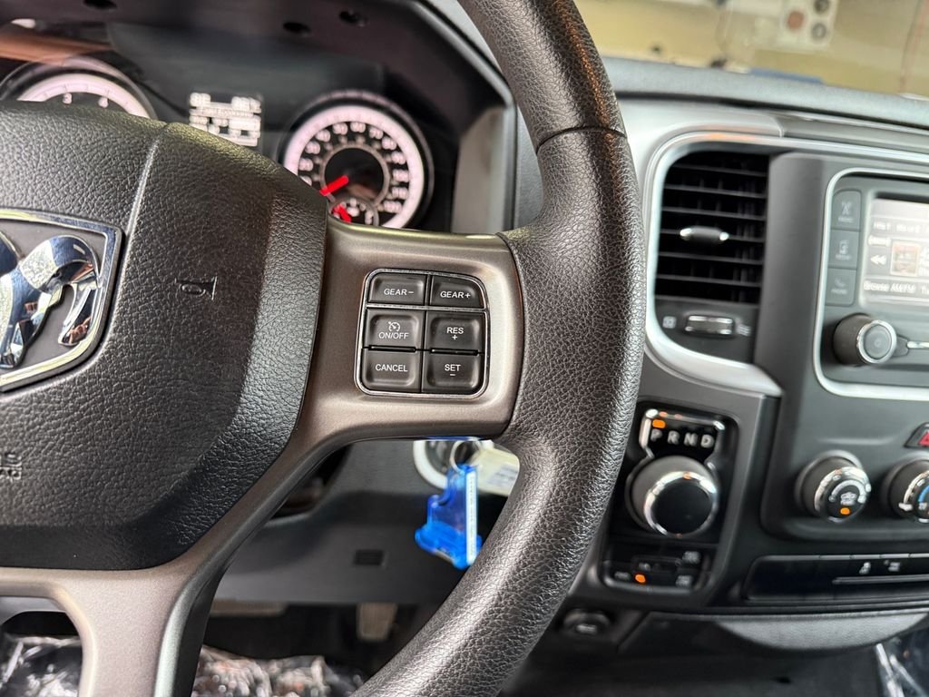 Used 2024 White Ram Warlock image 25