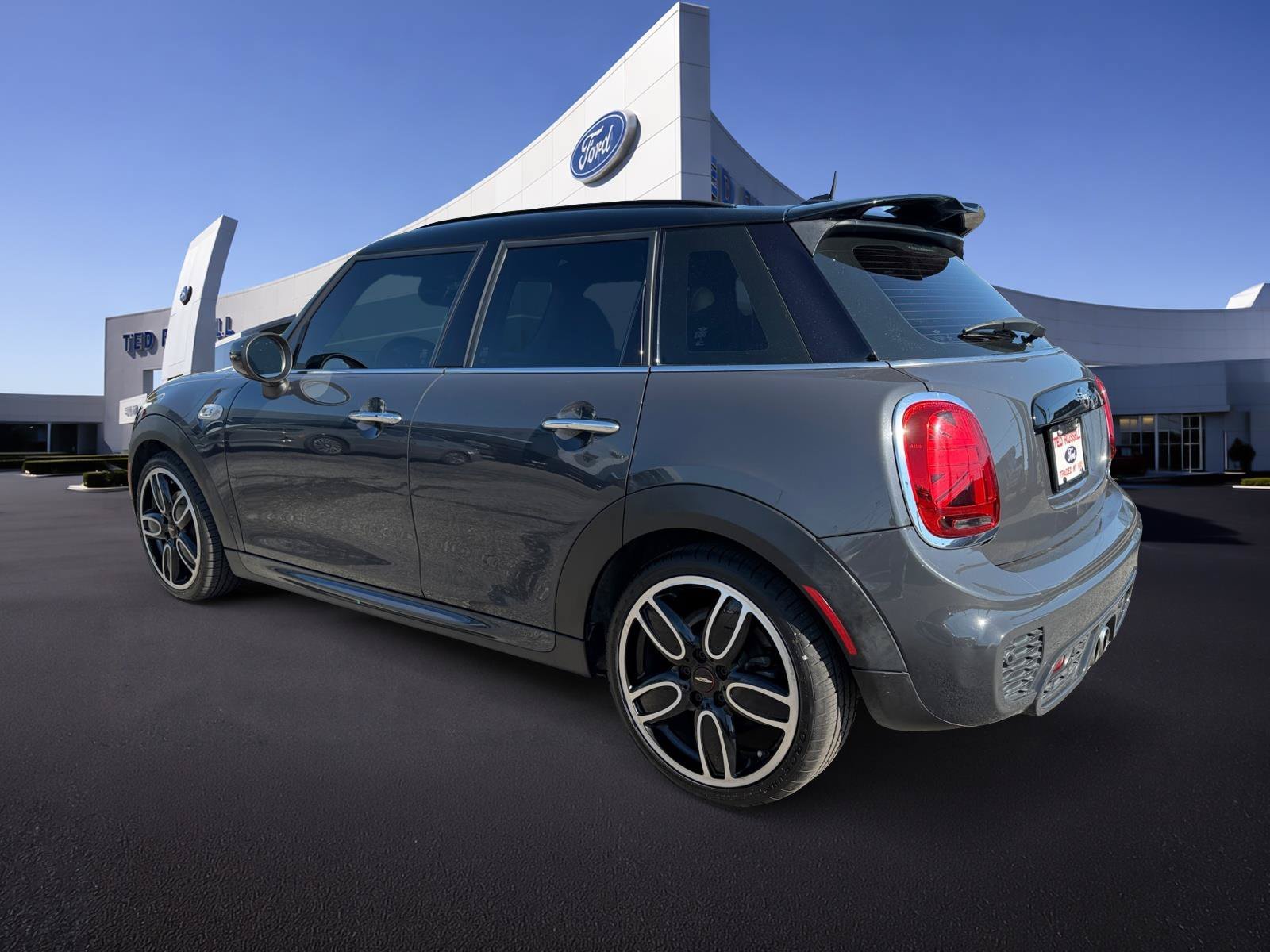 Used 2020 Gray Metallic MINI Signature image 7