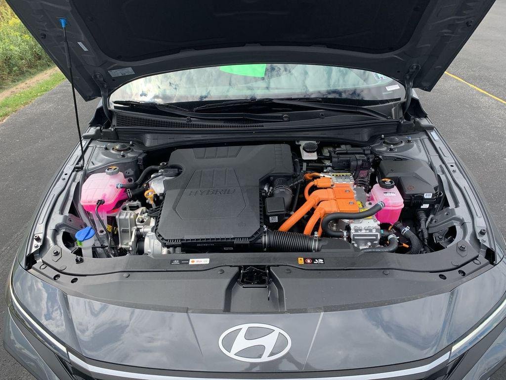 2025 Hyundai Elantra Blue - Photo 26