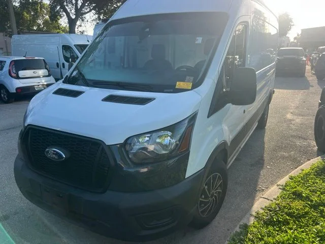 2022 Ford Transit-250 Base