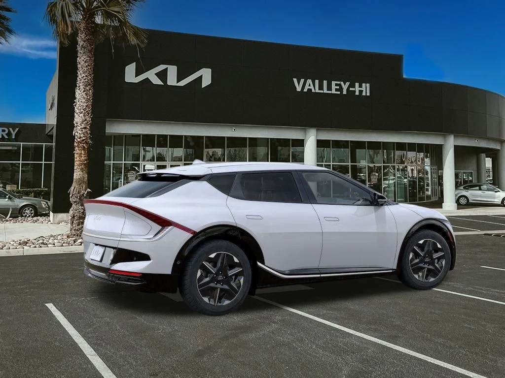 2025 Kia EV6 Wind - Photo 6