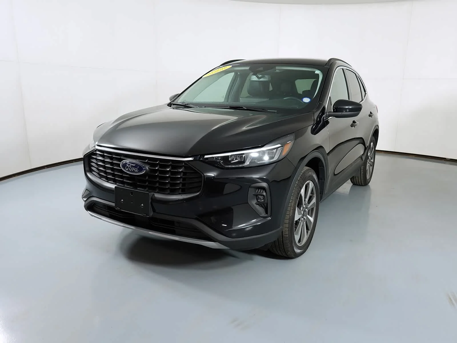 Used 2025 Agate Black Ford Platinum image 8
