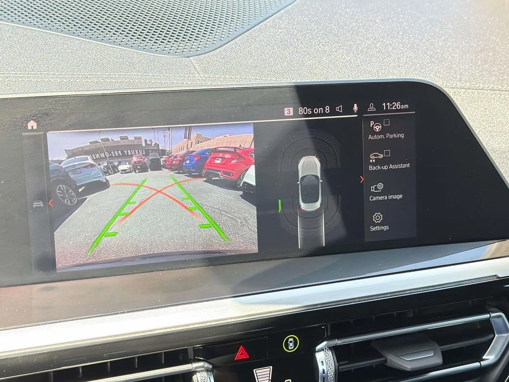 Used 2020 Black Sapphire Metallic BMW sDrive30i image 30