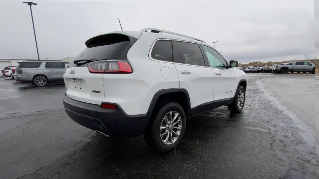 Used 2019 White Jeep Latitude Plus 4x4 image 8
