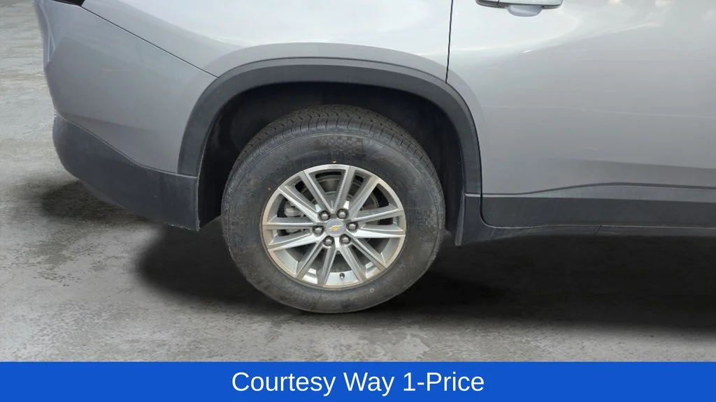 Used 2023 Gray Chevrolet LT image 12