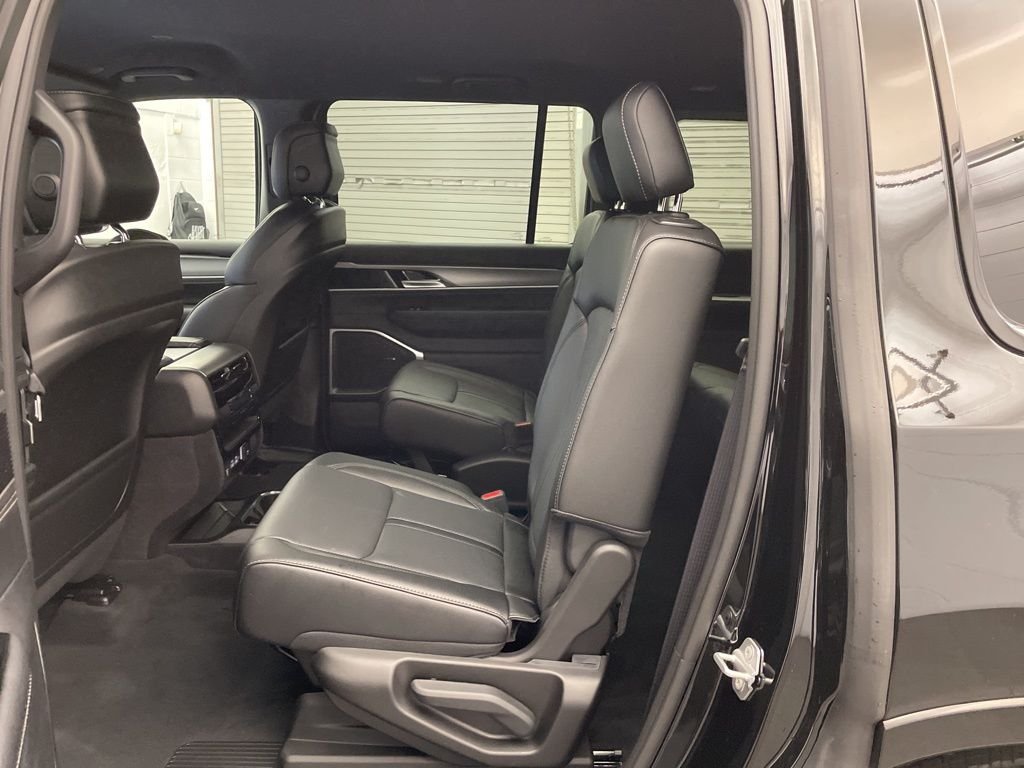 New 2026 High Gloss Black Exterior Paint Jeep  image 18