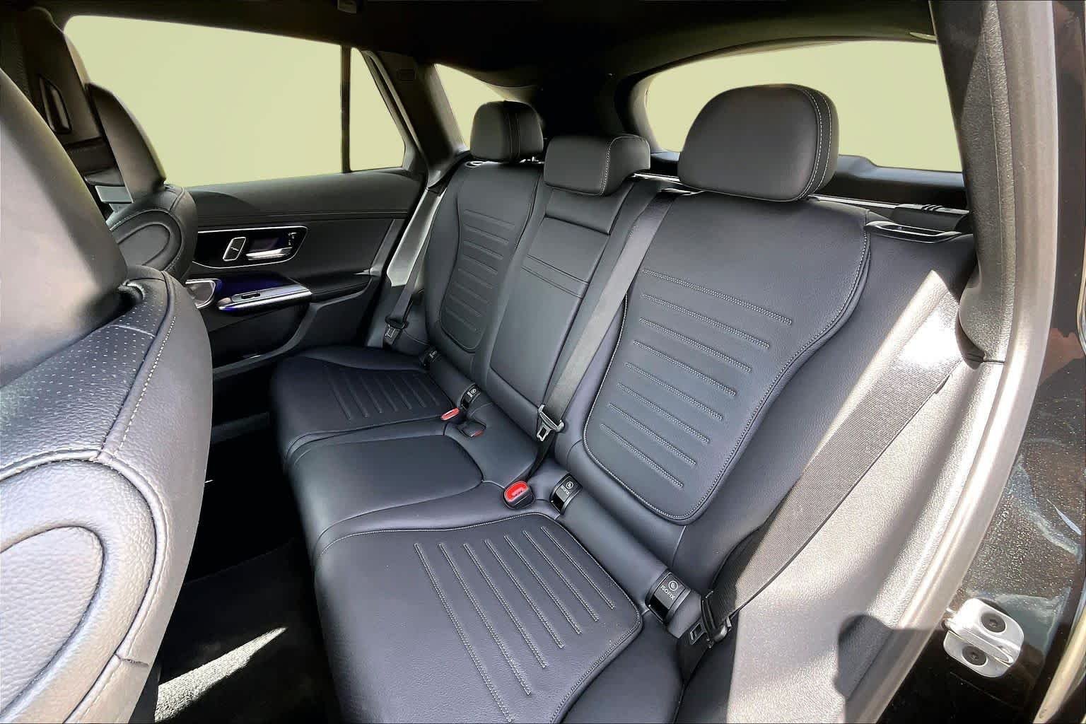 New 2026 Obsidian Black Metallic Mercedes-Benz GLC 300 image 13