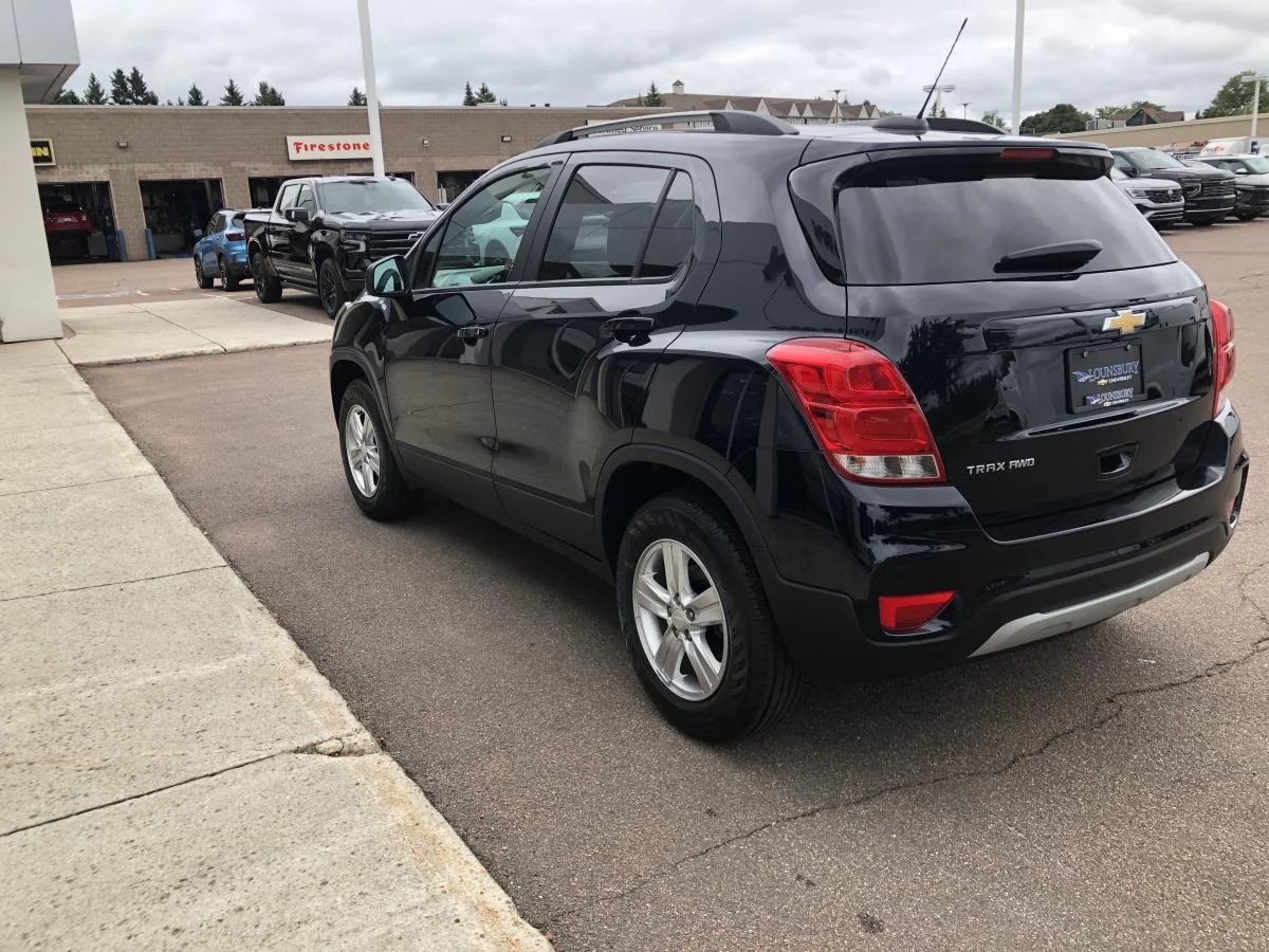 Used 2022 Blue Chevrolet Awd 4dr Lt image 6