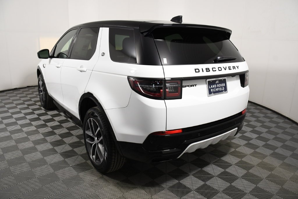 Certified Used 2026 Fuji White Land Rover Landmark image 4