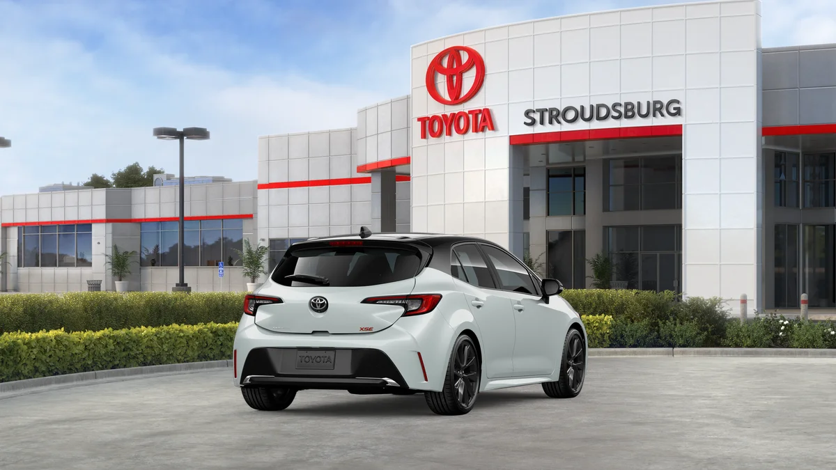 2026 Toyota Corolla Hatchback XSE - Photo 35