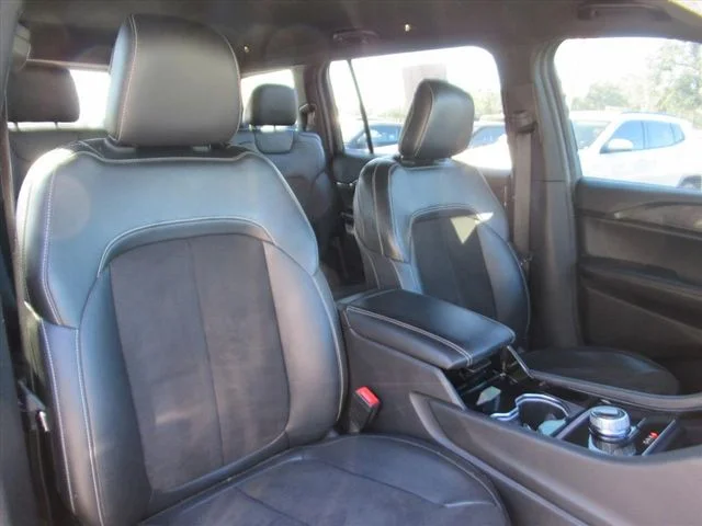 Certified Used 2022 Black Jeep Altitude image 8