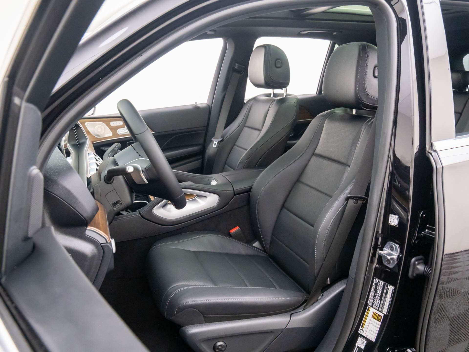 New 2026 Obsidian Black Metallic Mercedes-Benz GLE 350 image 15