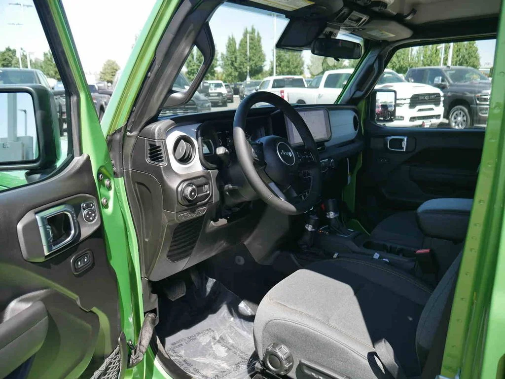 2025 Jeep Wrangler 4-Door Sport S - Photo 30