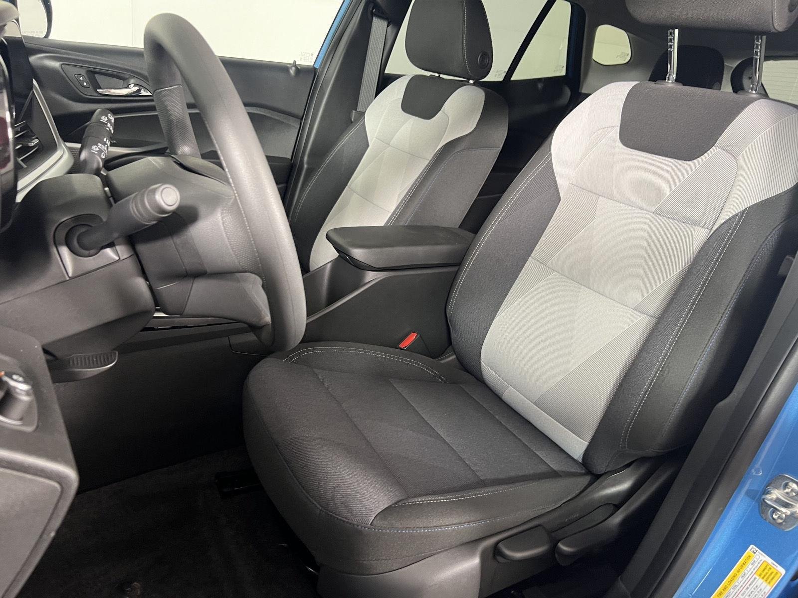 Used 2025 Marina Blue Metallic Chevrolet LS image 17
