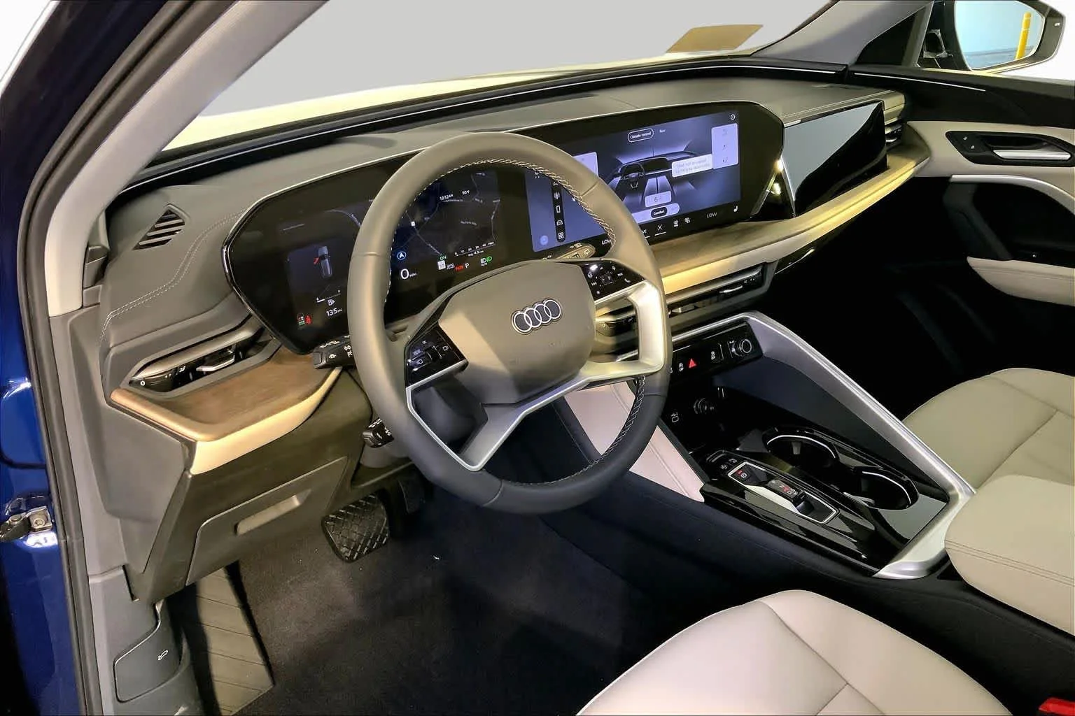 New 2026 NAVARRA BLUE Audi Premium image 8