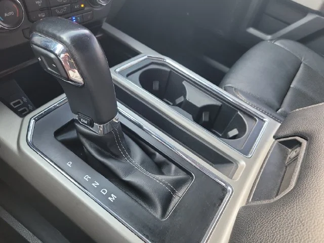 Used 2019 White Ford Lariat image 28