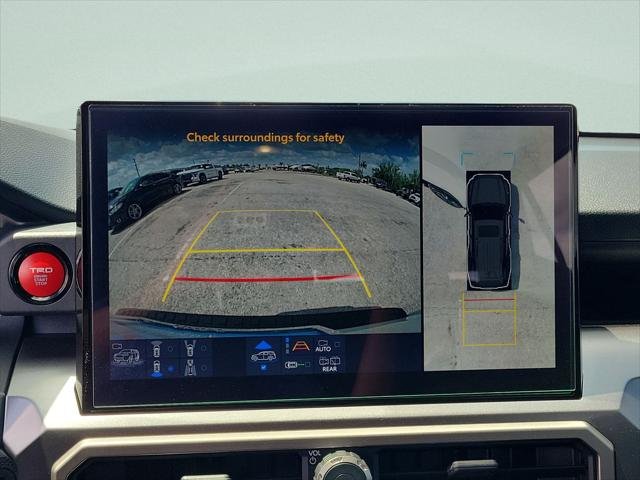 Certified Used 2025 WIND CHILL PEARL Toyota  image 17