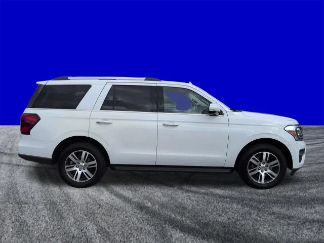 Certified Used 2024 Oxford White Ford Limited image 3