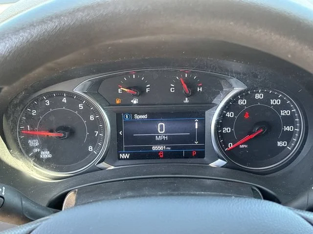 Used 2023 Summit White GMC SLE image 14