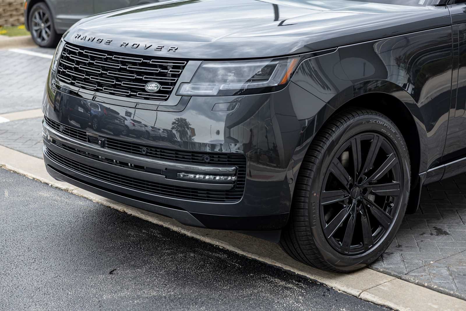 New 2026 Carpathian Grey Land Rover SE image 44