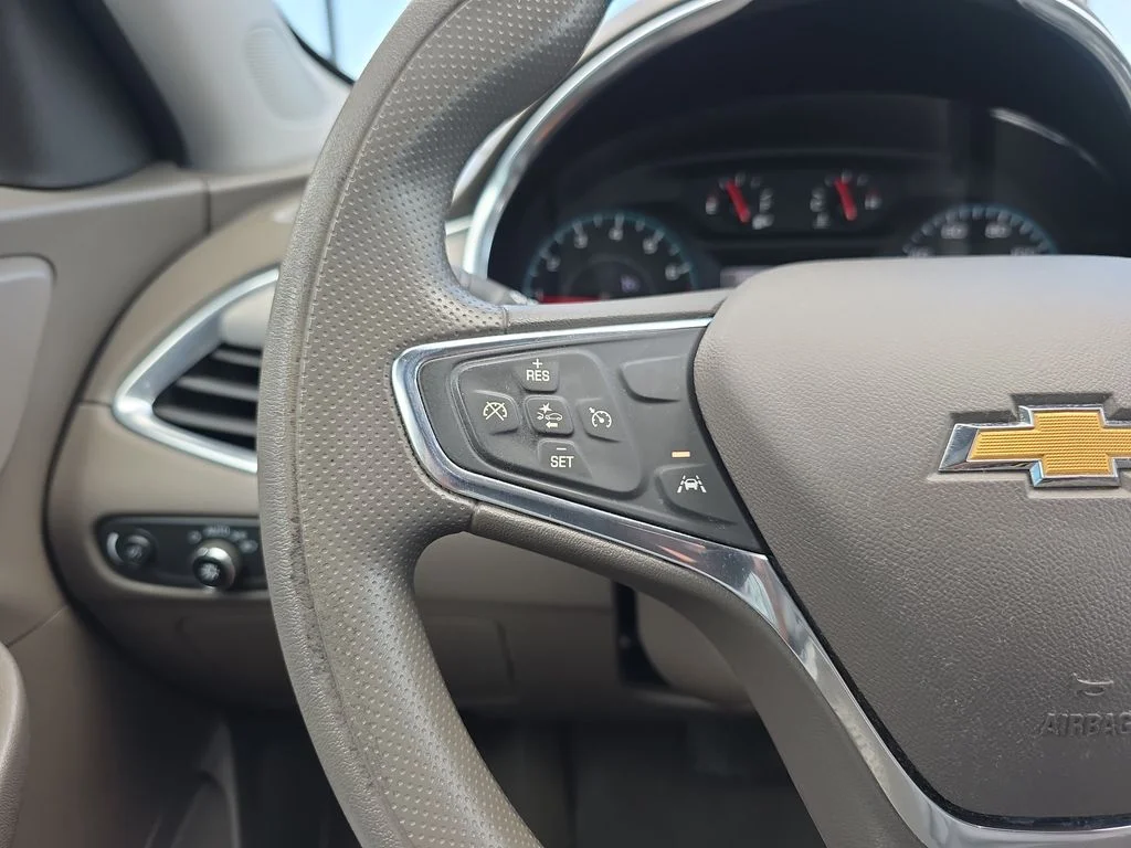 Used 2021 Blue Chevrolet LT image 13
