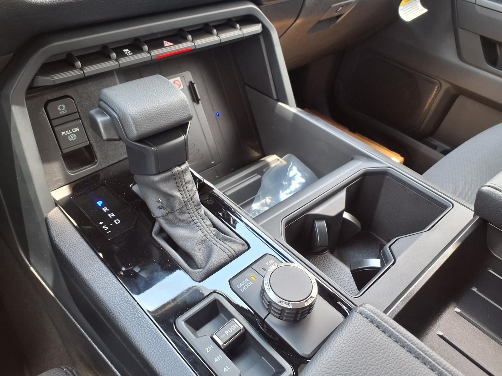 2026 Toyota Tundra SR5 - Photo 15